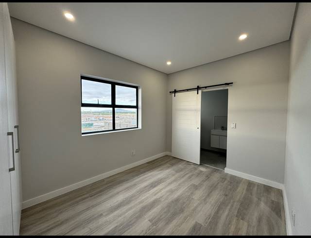 4 BEDROOM HOUSE FOR SALE IN SANDOWN